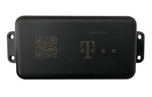 Schwarzes GPS-Tracking-Gerät mit QR-Code und Telekom-Logo, montierbar, Produktbild auf box-id.com